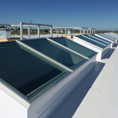 découvrez comment un puits de lumière sur un toit plat peut transformer votre espace intérieur en apportant lumière naturelle et esthétique. optimisez votre confort tout en valorisant votre habitation grâce à cette solution moderne et élégante.