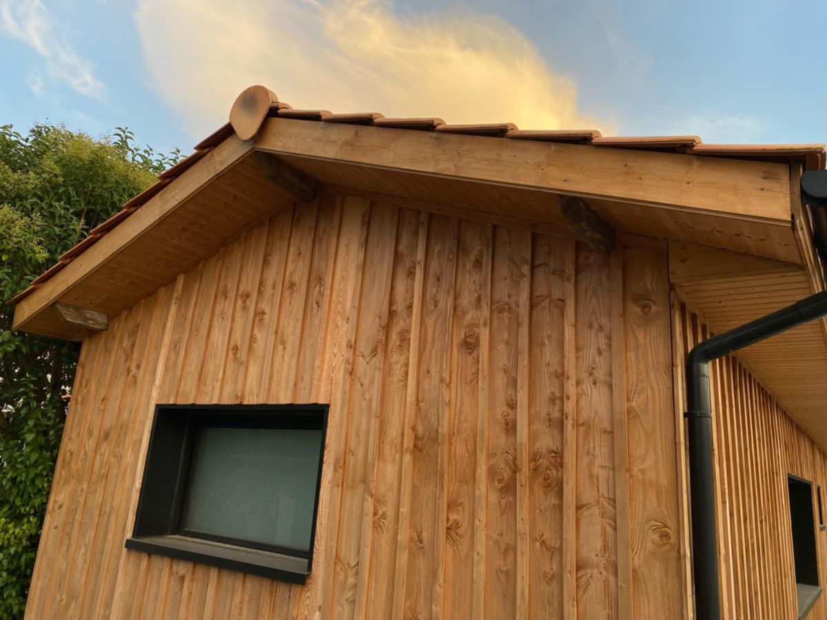 découvrez l'univers des rives en bois, où l'esthétique rencontre la durabilité. explorez nos options variées pour embellir vos espaces extérieurs tout en apportant chaleur et caractère à votre jardin ou terrasse.