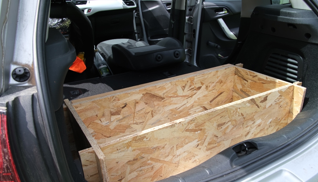 découvrez notre gamme de sommiers pour voiture, alliant confort et praticité. idéaux pour les voyages, ces sommiers facilitent l'aménagement de votre espace en garantissant un repos de qualité. transformez votre véhicule en un véritable cocon de détente.