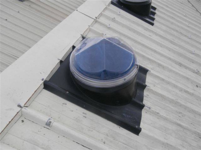 découvrez les avantages et les caractéristiques des sorties de toit en bac acier pour une toiture durable et étanche. optimisez l'évacuation des eaux pluviales tout en alliant robustesse et esthétisme.