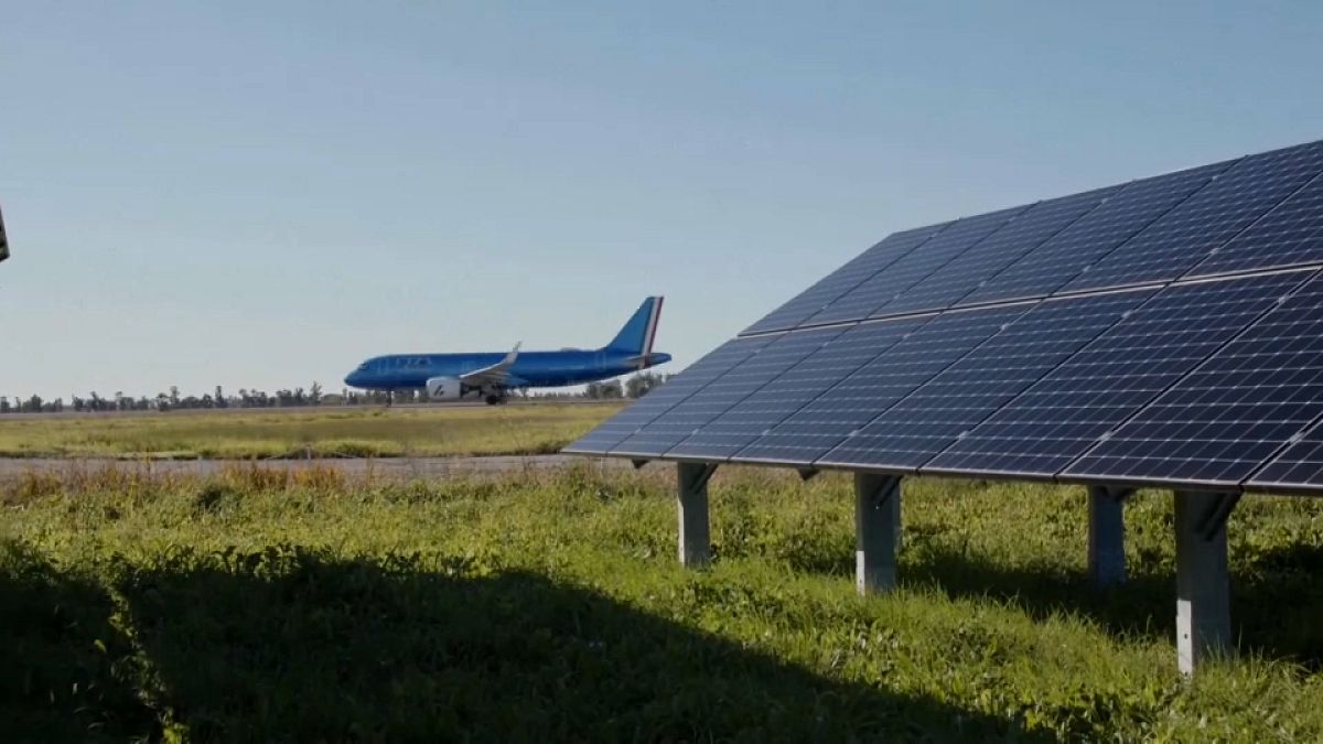 découvrez les dernières tendances des toits photovoltaïques en europe, un guide essentiel pour comprendre l'essor de l'énergie solaire et les innovations qui transforment l'architecture durable. informez-vous sur les technologies émergentes, les réglementations et les projets inspirants des pays européens.