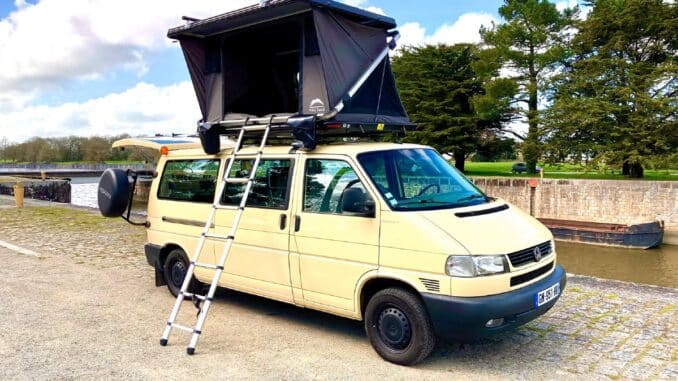 découvrez notre sélection de tentes de toit pour votre volkswagen t4, alliant confort et praticité pour vos aventures en plein air. profitez de la liberté de camper partout avec une installation rapide et facile.
