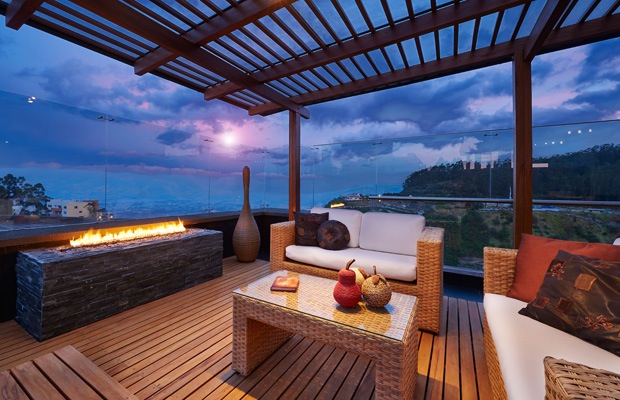 découvrez les atouts d'une terrasse sur le toit : un espace de détente en pleine ville, des vues imprenables et une ambiance unique. transformez votre toit en un véritable havre de paix.