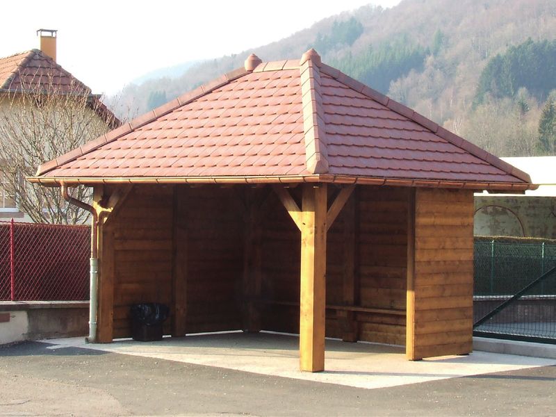 découvrez les avantages du toit à 4 pans, un choix esthétique et fonctionnel pour votre maison. apprenez-en plus sur ce type de toiture qui offre une excellente résistance aux intempéries et un style architectural unique.