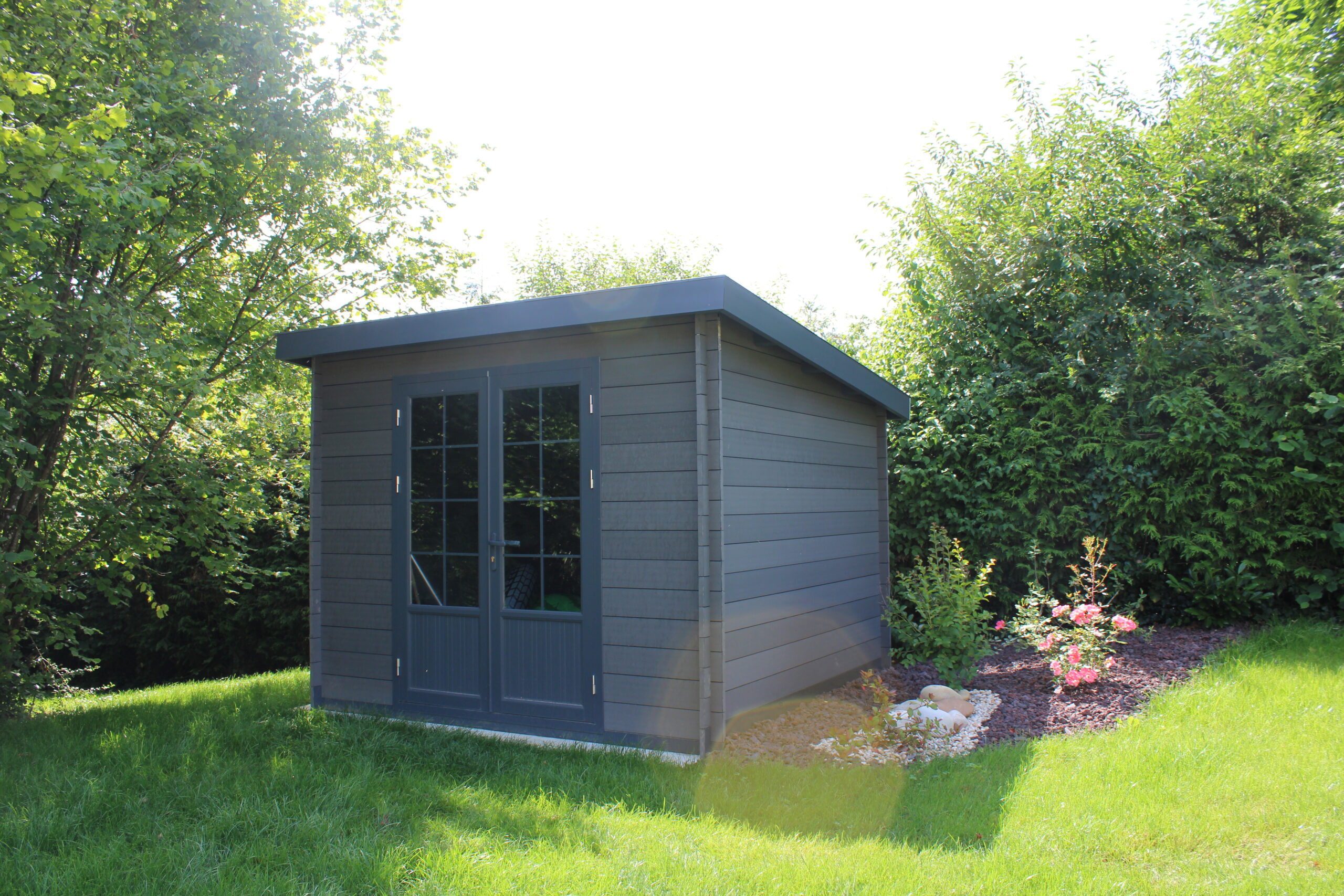 découvrez comment choisir le toit idéal pour votre abri de jardin, alliant esthétique et fonctionnalité. protégez vos outils et matériaux avec des solutions de toiture adaptées à vos besoins.