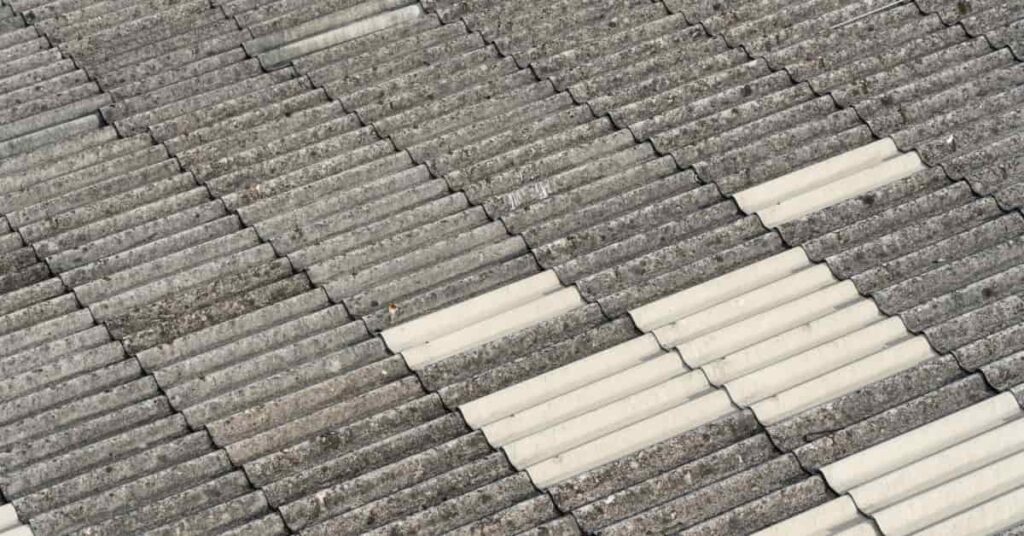 découvrez tout ce qu'il faut savoir sur les toits en amiante : dangers, réglementations, et meilleures pratiques pour leur entretien et leur possible désamiantage. informez-vous sur les options sécurisées pour protéger votre santé et celle de votre habitation.