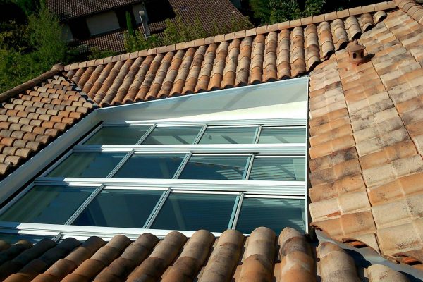 découvrez le toit coulissant, une solution innovante qui allie esthétisme et fonctionnalité. profitez d'une luminosité naturelle et d'une ventilation optimale tout en transformant vos espaces extérieurs en havres de paix. idéal pour patios, terrasses ou vérandas, le toit coulissant s'adapte à vos besoins et à votre style de vie.