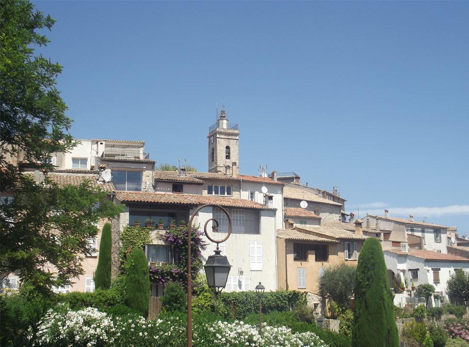 découvrez l'importance d'un toit étanche pour la protection de votre maison. assurez-vous que votre toiture résiste aux intempéries et préserve l'intégrité de votre habitation grâce à des solutions adaptées et des matériaux de qualité.