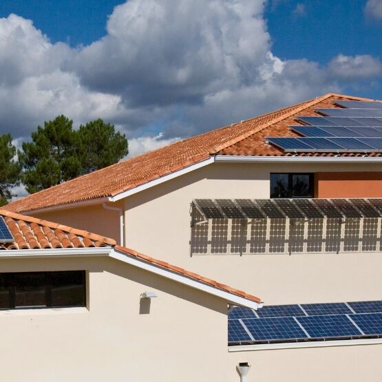 découvrez les avantages du toit en eternit, une solution durable et esthétique pour votre habitation. résistant aux intempéries et facile à entretenir, le toit en eternit allie performance et longévité. informez-vous sur les différentes options disponibles et faites le choix idéal pour votre maison.