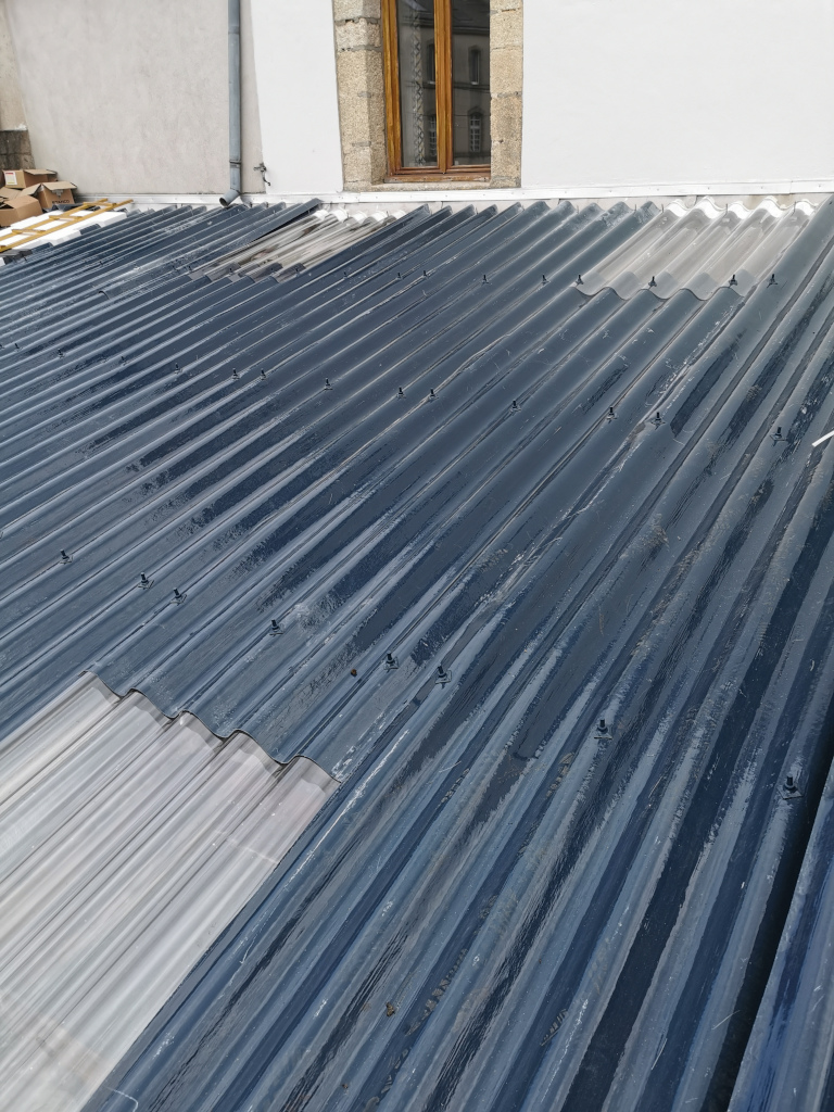 découvrez tout sur le toit en fibrociment : ses avantages, son entretien et son impact environnemental. optez pour une solution durable et esthétique pour vos projets de construction ou de rénovation.