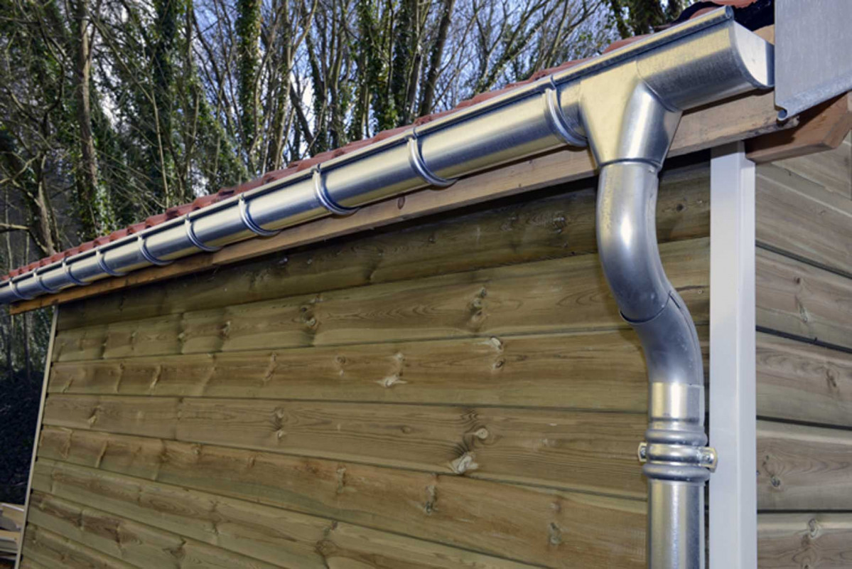 découvrez nos solutions innovantes pour l'entretien et la réparation de votre toit et gouttière. assurez l'étanchéité et la durabilité de votre habitation grâce à des produits de qualité et un service professionnel.