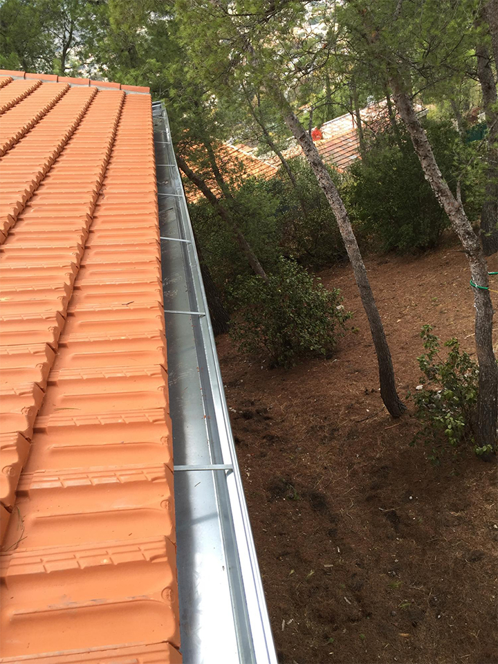 découvrez les services de toiture à marseille : installation, réparation et entretien de toits pour protéger votre maison du climat méditerranéen. bénéficiez d'un travail de qualité par des professionnels expérimentés.