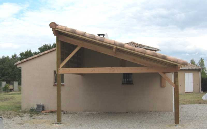 découvrez les avantages du toit monopente en bois : une solution esthétique et pratique pour vos constructions. appréciez sa simplicité, sa rapidité de pose et son efficacité en matière d'évacuation des eaux pluviales.