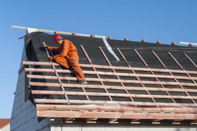 découvrez les avantages du toit ondulé : esthétique, durabilité et facilité d'installation. idéal pour les constructions modernes et rustiques, il offre une protection efficace contre les intempéries tout en ajoutant du charme à votre bâtiment.