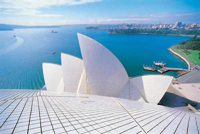 découvrez l'éblouissement du toit opéra, un espace d'exception pour admirer la beauté de l’architecture parisienne tout en profitant d'une vue imprenable sur la ville. un lieu unique alliant culture et panorama, parfait pour une expérience inoubliable.