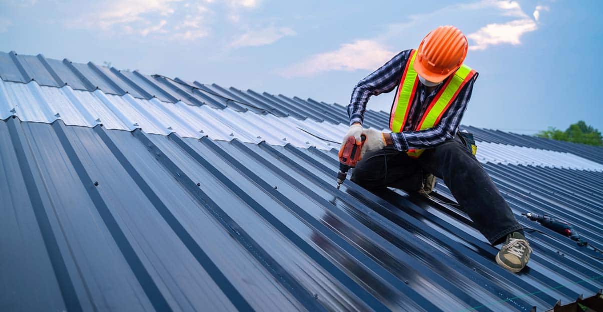 découvrez les avantages du toit plat en bac acier : durable, esthétique et facile d'entretien. idéal pour les constructions modernes, il offre une excellente résistance aux intempéries tout en permettant une isolation optimale. apprenez-en plus sur ce choix architectural performant et économique.