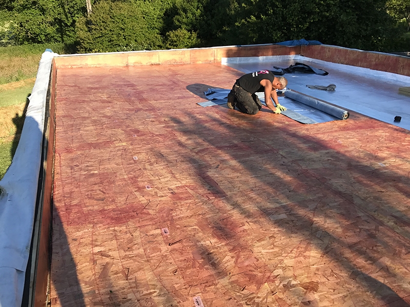 découvrez les avantages du toit plat en epdm, une solution durable et étanche pour vos projets de construction. apprenez-en davantage sur l'installation, l'entretien et les performances de ce matériau innovant.