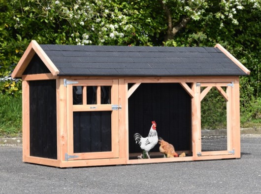 découvrez comment concevoir le toit idéal pour votre poulailler, alliant protection, esthétique et ventilation optimale pour le bien-être de vos volailles. suivez nos conseils pratiques pour un abri sûr et confortable.