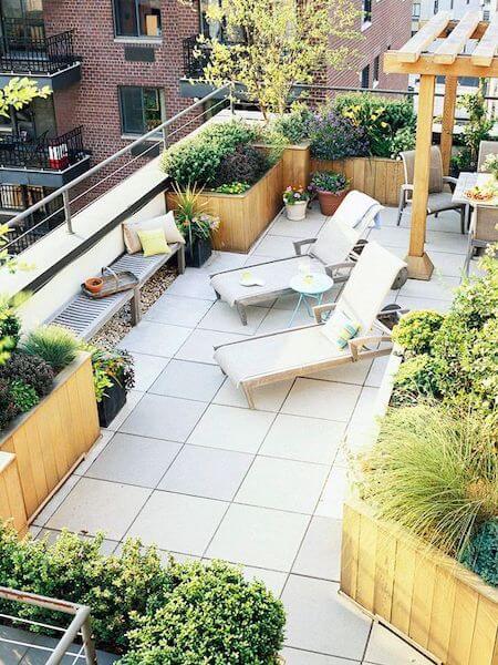 découvrez les avantages d'un toit-terrasse : espace extérieur supplémentaire, design moderne et possibilités d'aménagement. transformez votre toit en un lieu de détente et de vie, idéal pour profiter du plein air tout en restant chez vous.