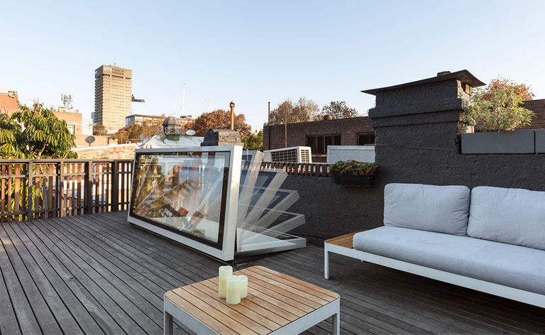 découvrez l'univers du toit terrasse : un espace extérieur élégant et moderne qui transforme vos combles en un véritable coin de détente. profitez d'une vue imprenable tout en ajoutant une touche de style à votre habitation.