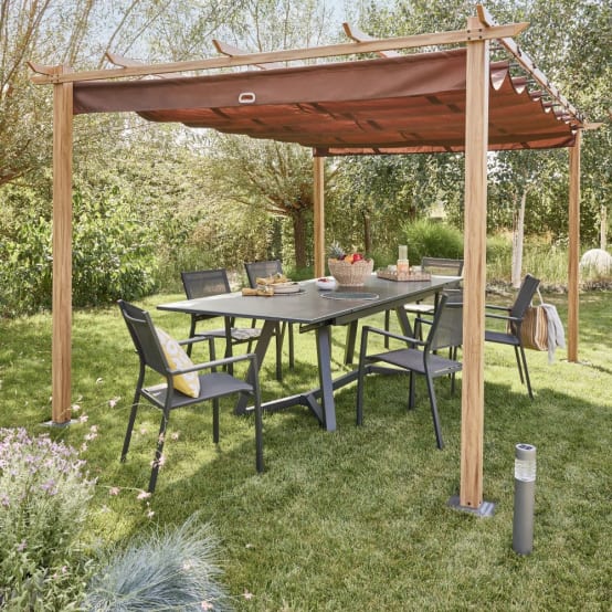 découvrez notre toit tonnelle, une solution élégante et pratique pour profiter pleinement de votre espace extérieur tout en vous protégeant des intempéries. idéal pour les terrasses, jardins et événements, ce toit est conçu pour allier esthétisme et fonctionnalité.