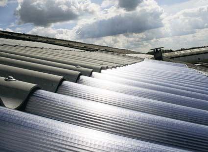 découvrez l'innovation du toit transparent : une solution esthétique et moderne qui apporte lumière et clarté à vos espaces tout en offrant une protection durable. transformez votre intérieur avec style !