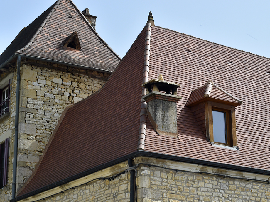 découvrez les avantages des toits en tuiles plates pour une esthétique moderne et une durabilité exceptionnelle. apprenez comment ces matériaux de couverture allient design et performance, tout en offrant une excellente protection contre les intempéries.