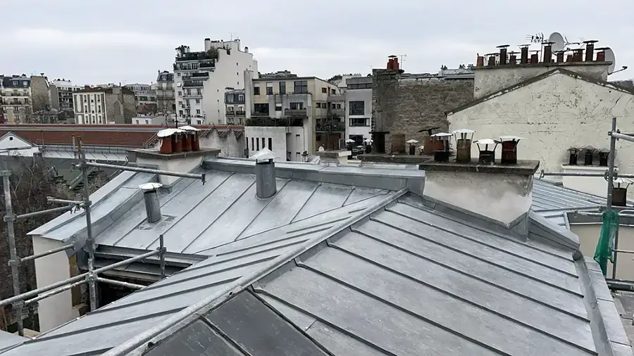 découvrez les avantages du toit en zinc, une solution élégante et durable pour votre maison. apprenez-en davantage sur ses caractéristiques, son entretien minimal et son esthétique moderne. optez pour le toit en zinc pour allier performance et design.