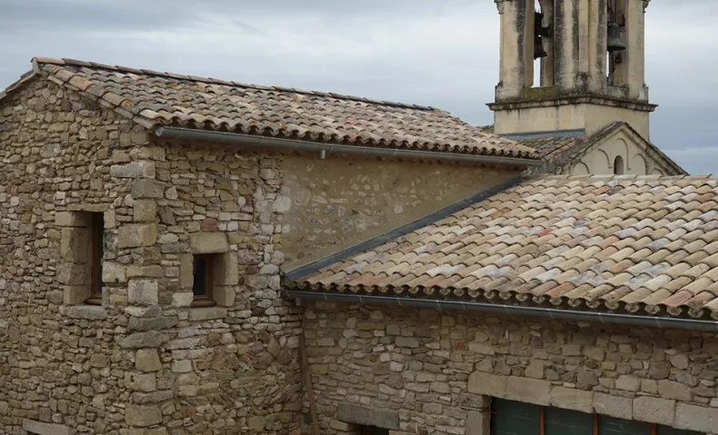 découvrez notre guide sur les toits variés, qui explore les différents styles et matériaux pour sublimer votre habitat. trouvez l'inspiration pour votre projet de construction ou de rénovation et améliorez l'esthétique et la durabilité de votre maison.