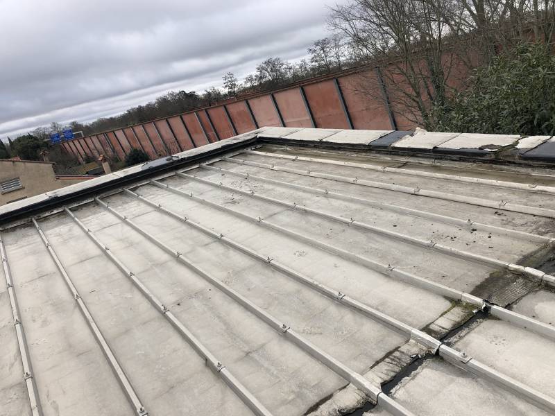 découvrez tout sur les toitures bitumineuses, leur durabilité, leurs avantages et les meilleures pratiques pour une installation réussie. protégez votre maison avec un choix fiable et économique.