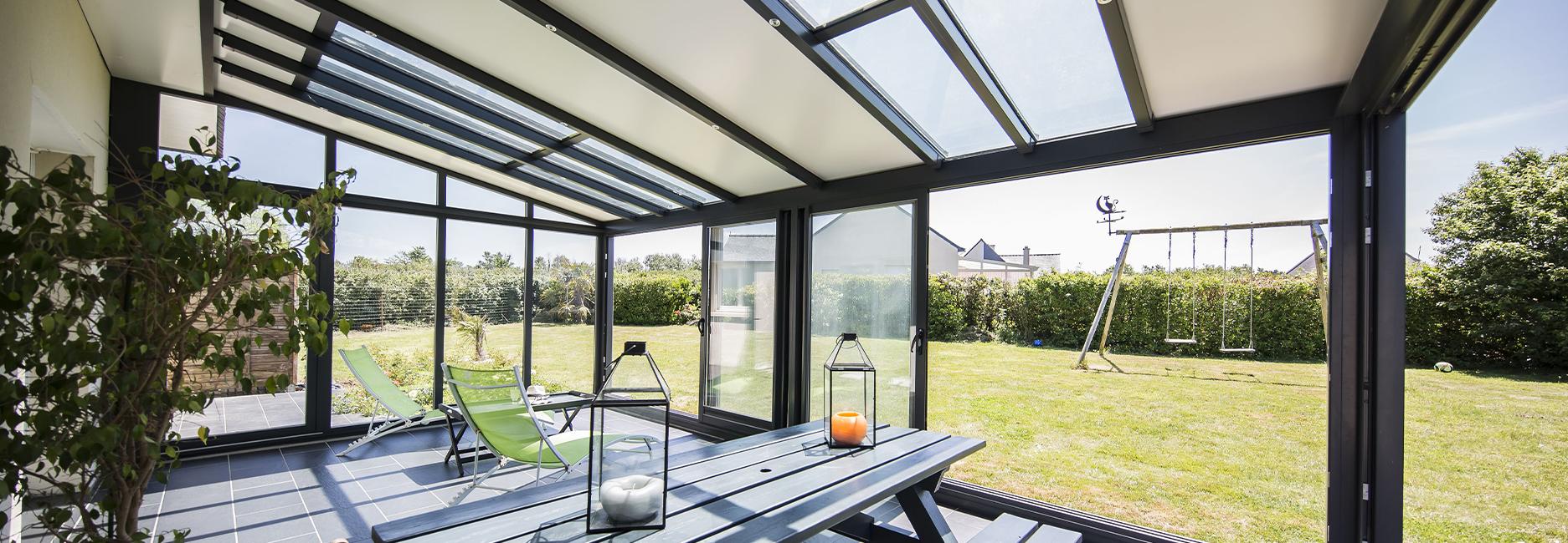 découvrez comment une véranda toit terrasse peut transformer votre espace extérieur en un lieu de détente élégant et lumineux. profitez de vues imprenables tout en ajoutant une touche contemporaine à votre maison.