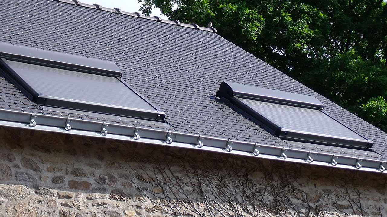 découvrez notre gamme de volets de toit, alliant design moderne et fonctionnalité. idéals pour améliorer l'isolation et l'esthétique de votre maison, nos volets de toit s'adaptent à tous les styles d'architecture. transformez votre espace avec des options personnalisables et durables.
