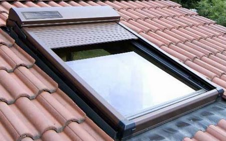 découvrez notre sélection de volets de toit, alliant esthétisme et fonctionnalité. protégez votre intérieur des intempéries tout en améliorant l'isolation de votre maison. idéaux pour optimiser la luminosité et la ventilation. explorez nos modèles variés et offrez à votre toiture une touche moderne.
