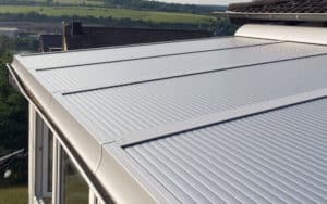 découvrez nos volets de toit, alliant esthétisme et fonctionnalité. idéaux pour profiter de la lumière naturelle tout en préservant votre intimité, nos volets s'adaptent à tous les styles d'architecture. optez pour des solutions sur mesure et améliorez votre confort au quotidien.