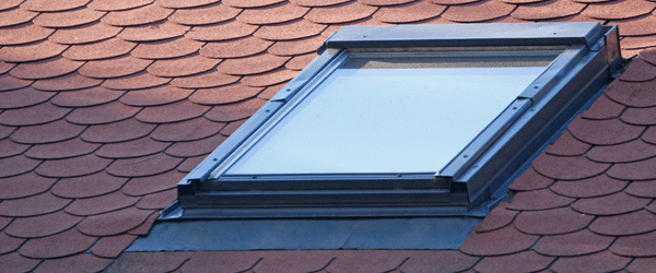 découvrez nos volets de toit de haute qualité, conçus pour allier esthétique et fonctionnalité. idéaux pour optimiser l'isolation et réguler la luminosité dans vos espaces sous pente, nos volets sont disponibles dans plusieurs styles et matériaux. transformez votre maison tout en ajoutant une touche moderne à votre décoration.