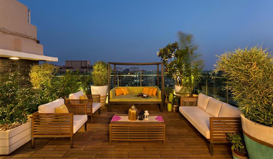 découvrez nos conseils et idées pour l'aménagement de votre toit, transformez vos espaces extérieurs en un lieu de vie unique et convivial. optimisez chaque mètre carré et maximisez votre confort tout en ajoutant une touche d'esthétique à votre habitation.