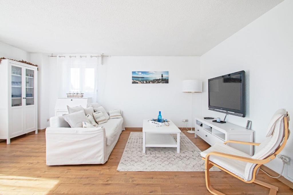 découvrez notre appartement d'exception avec toit-terrasse à montpellier. profitez d'un cadre de vie unique alliant confort moderne et vues imprenables. idéalement situé, cet espace lumineux est parfait pour savourer des moments inoubliables en plein air.