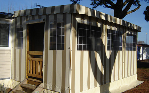 découvrez notre sélection de bâches pour mobil-home, conçues pour protéger votre espace extérieur des intempéries et des débris. offrant une durabilité exceptionnelle et une installation facile, nos bâches sont idéales pour assurer la longévité de votre mobil-home tout en embellissant votre jardin.