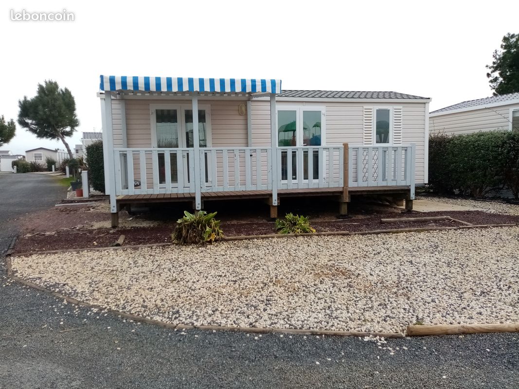 découvrez notre sélection de bâches pour mobil-home, idéales pour protéger votre espace de vie des intempéries et des uv. résistantes et faciles à installer, nos bâches assurent une longévité et une protection optimale de votre mobil-home tout au long de l'année.