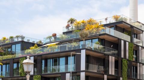 découvrez des idées inspirantes pour aménager votre balcon toit. transformez cet espace d'extérieur en un véritable havre de paix avec des plantes, du mobilier confortable et des astuces déco pour profiter de moments relaxants en hauteur.