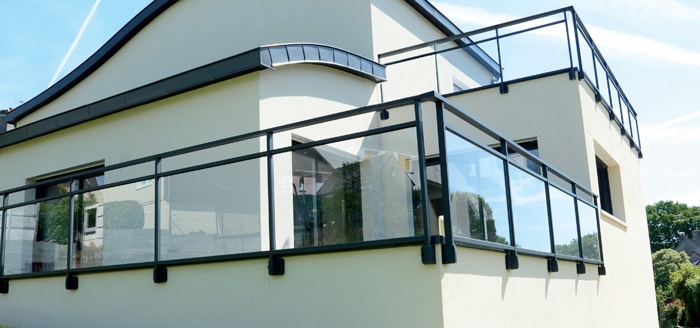 découvrez notre large choix de balustrades pour terrasse, alliant esthétique et sécurité. transformez votre espace extérieur avec des designs modernisés et des matériaux de qualité, adaptés à tous les styles. idéal pour sublimer votre terrasse tout en garantissant une protection efficace.