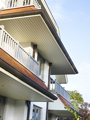 découvrez les avantages du bardage de toit, une solution esthétique et durable pour améliorer l'isolation et la protection de votre habitation. apprenez tout sur les matériaux, les styles et les techniques d'installation pour un résultat optimal.