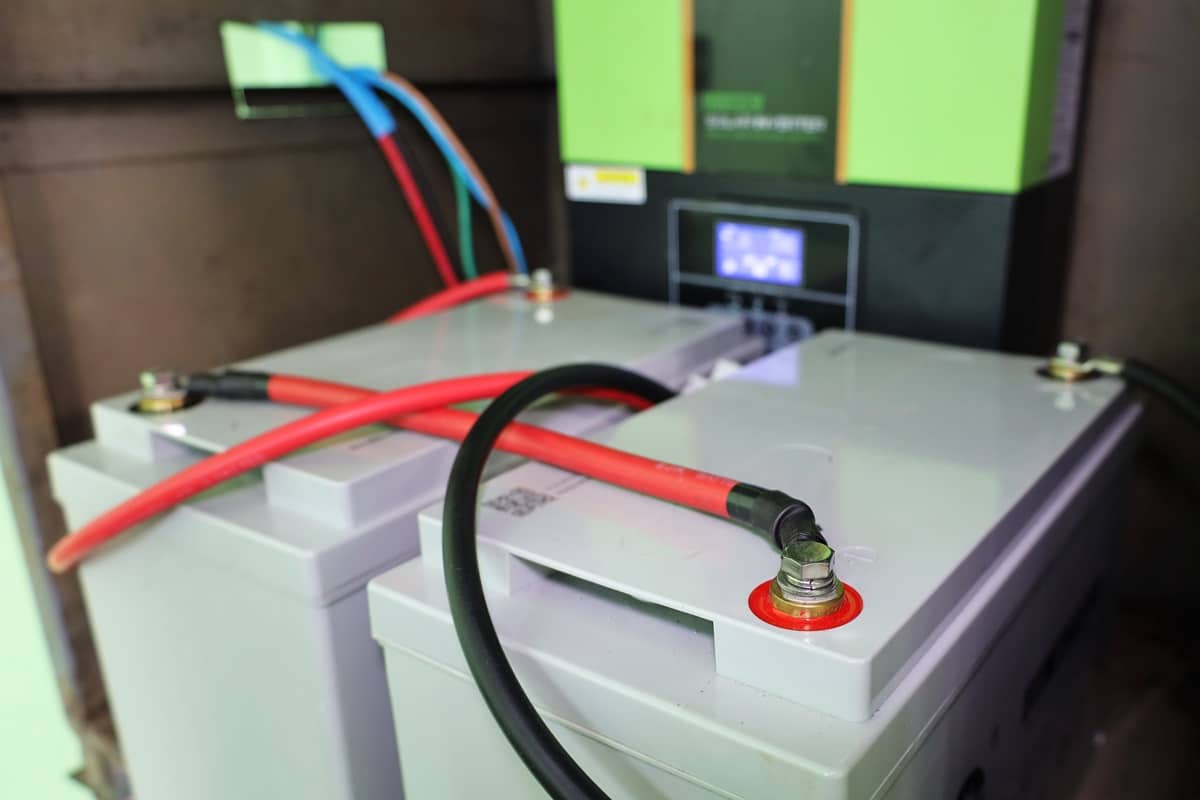 découvrez comment les batteries pour panneaux solaires peuvent optimiser votre indépendance énergétique. stockez l'énergie renouvelable pour une utilisation ultérieure, augmentez l'efficacité de votre installation et réduisez votre facture d'électricité. informez-vous sur les différents types de batteries et leurs avantages.