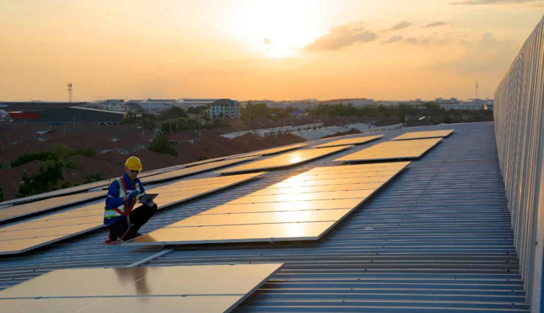 découvrez les avantages des toits photovoltaïques pour les industries : réduction des coûts énergétiques, amélioration de l'image de marque, et impact positif sur l'environnement. explorez comment cette solution durable peut transformer votre activité et contribuer à la transition énergétique.