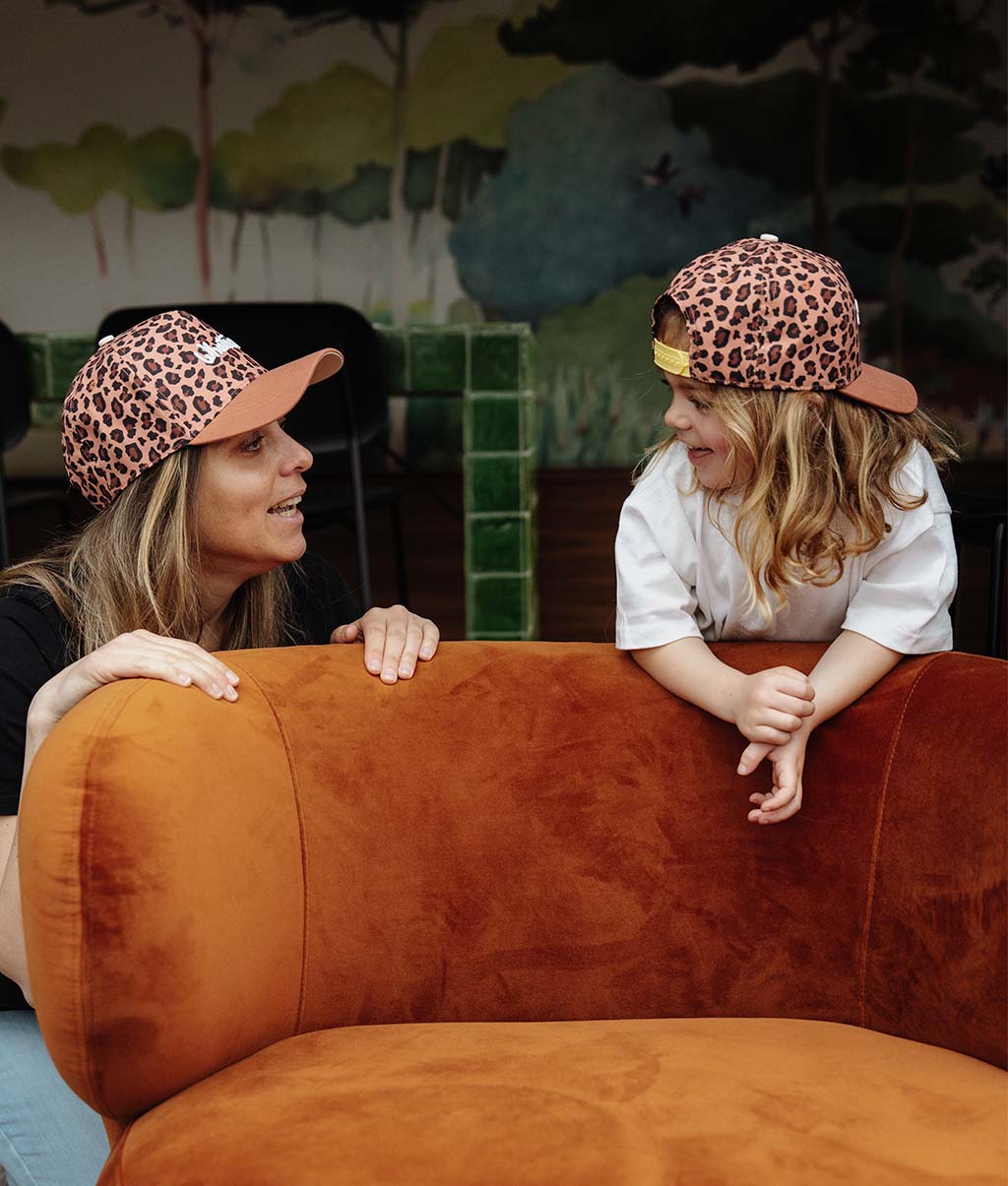 découvrez notre collection de casquettes tendance alliant style et confort. que vous soyez à la recherche d'une casquette classique, sportive ou originale, trouvez celle qui complétera parfaitement votre tenue et vous protègera du soleil. idéale pour toutes les occasions, nos casquettes s'adaptent à tous les goûts !