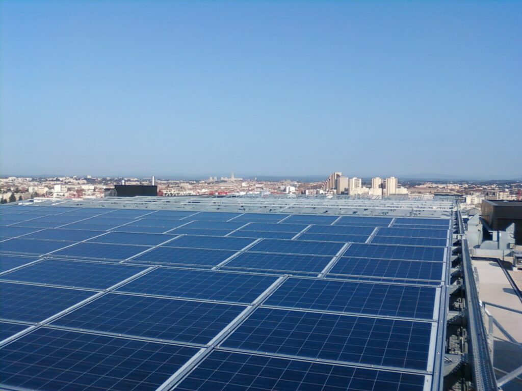 découvrez comment les collectivités peuvent tirer parti des toits photovoltaïques pour promouvoir une énergie durable et réduire leur empreinte carbone. informez-vous sur les avantages, les initiatives et les projets innovants qui transforment les espaces urbains en sources d'énergie renouvelable.