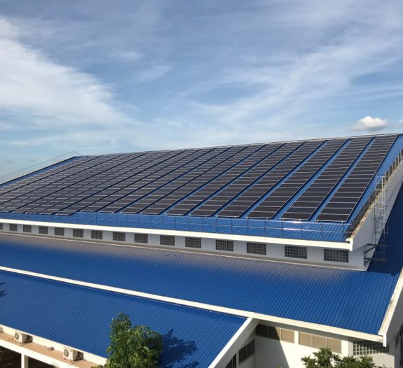 découvrez notre comparatif des toits photovoltaïques pour choisir la meilleure solution d'énergie solaire. analysez les avantages, performances et coûts des différentes options disponibles sur le marché.