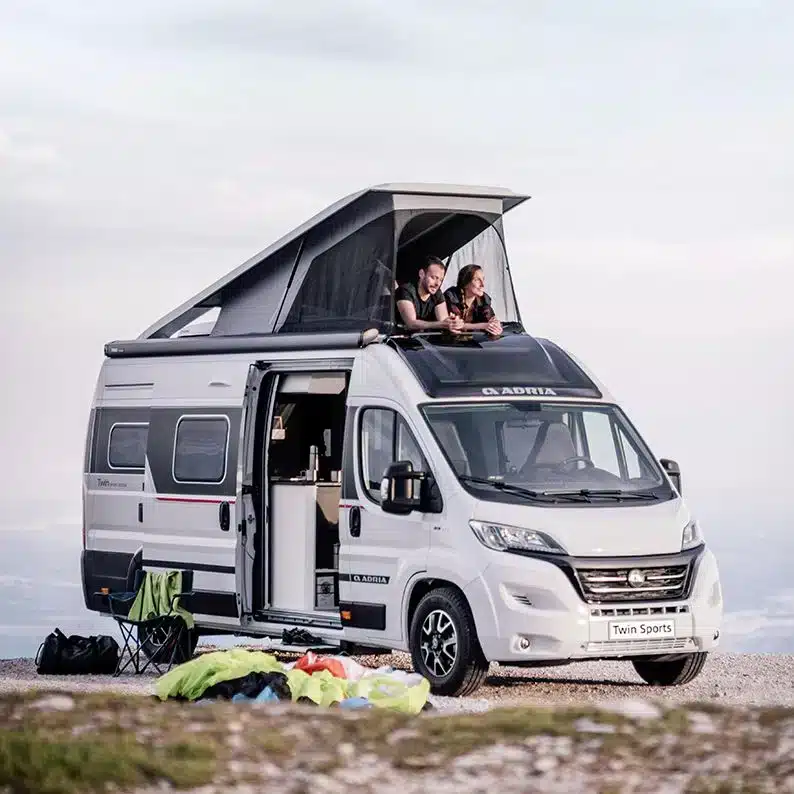 découvrez tout ce qu'il faut savoir sur le coût d'un toit de camping-car. comparez les prix, les matériaux et les options pour faire le meilleur choix pour votre voyage en plein air.