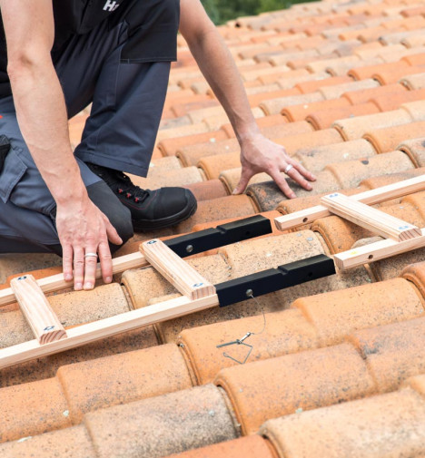 découvrez notre sélection de crochets de toit, idéaux pour renforcer la sécurité et la durabilité de votre toit. parfaits pour la fixation de gouttières ou d'autres accessoires, nos crochets sont conçus pour résister aux intempéries et s'adapter à tous les types de toitures. commandez dès maintenant pour assurer la longévité de votre maison.