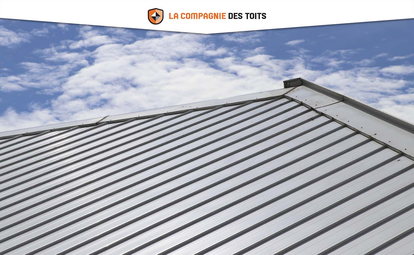 découvrez tout sur le degré de pente de votre toit : importance, normes, et conseils d'experts pour choisir la pente idéale qui garantit l'esthétique et la performance de votre toiture.